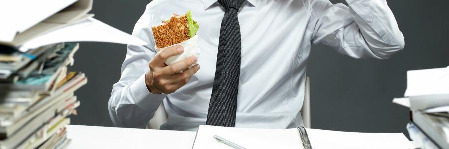 Why you should stop eating lunch at your desk